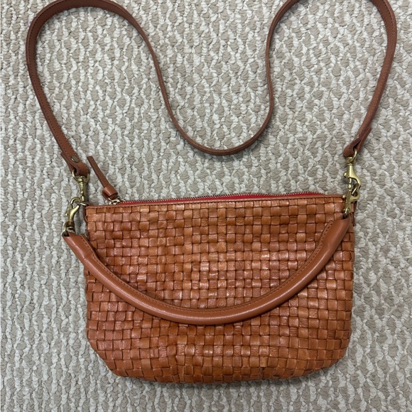 Clare v petit moyen Woven Tan Leather bag - Picture 2 of 10